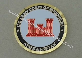 真鍮材料およびロープの端が付いているエンジニアによって個人化される硬貨の米陸軍隊