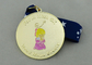 スポーツ会合のためのリボンが付いている金張りの道の激怒のでき事のエナメル メダル