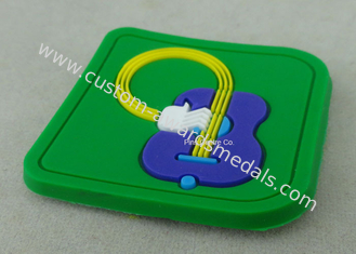柔らかいポリ塩化ビニールは第2ポリ塩化ビニールのコースター冷却装置磁石、緑のプラスチック3D Keychainを与えます