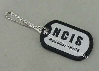 NCIS は押されたアルミニウム一致したシリコーン バンドによってドッグ タッグを個人化しました