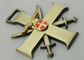 旧式な金張りの亜鉛合金の金属の十字の剣の記念品のバッジ、結合される 2 部分